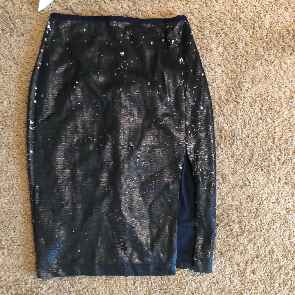 Sequence skirt